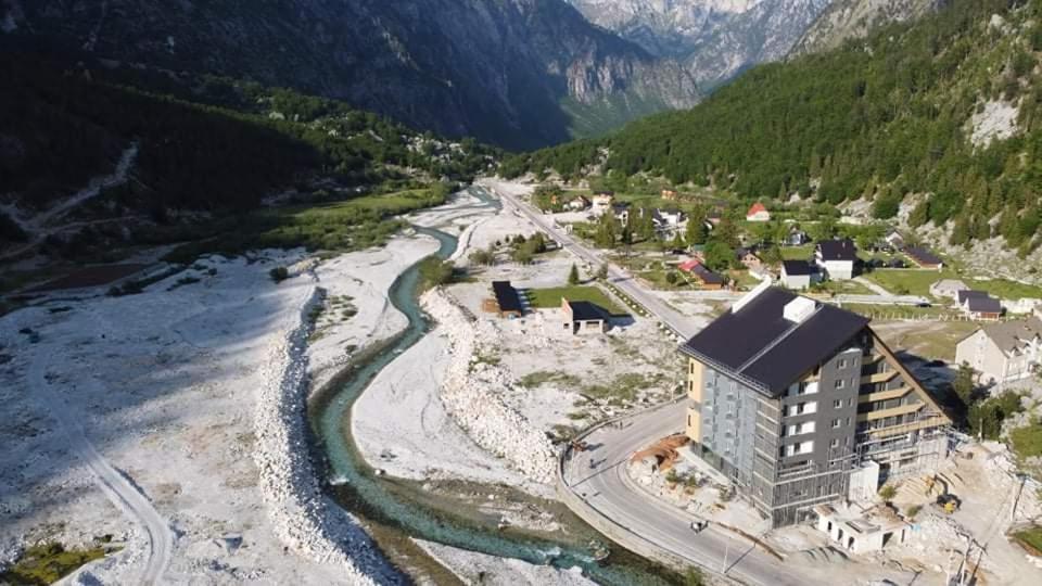 Bujtina 2 Hotel Valbone Bagian luar foto