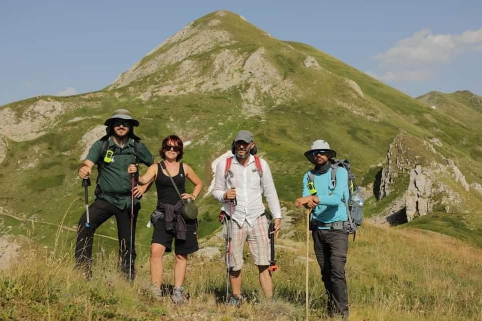Bujtina 2 Hotel Valbone Bagian luar foto